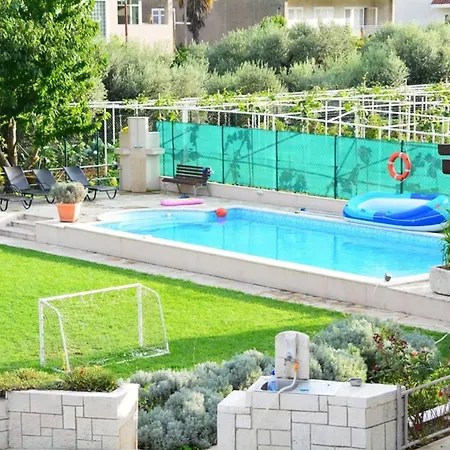 Solo - Peaceful Nature Park Getaway Вилла