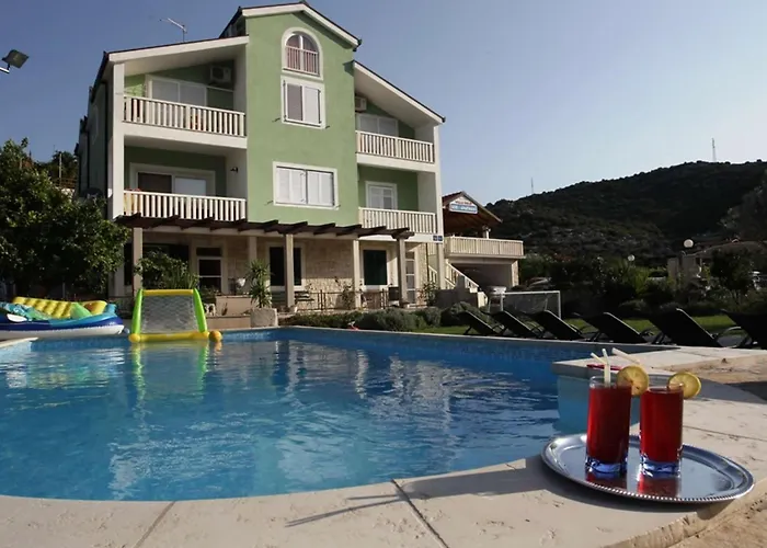 Solo - Peaceful Nature Park Getaway *