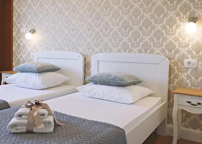 Solo - Peaceful Nature Park Getaway *